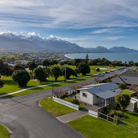 Location With Ocean And Mountain Views Vila Kaikoura Exterior foto