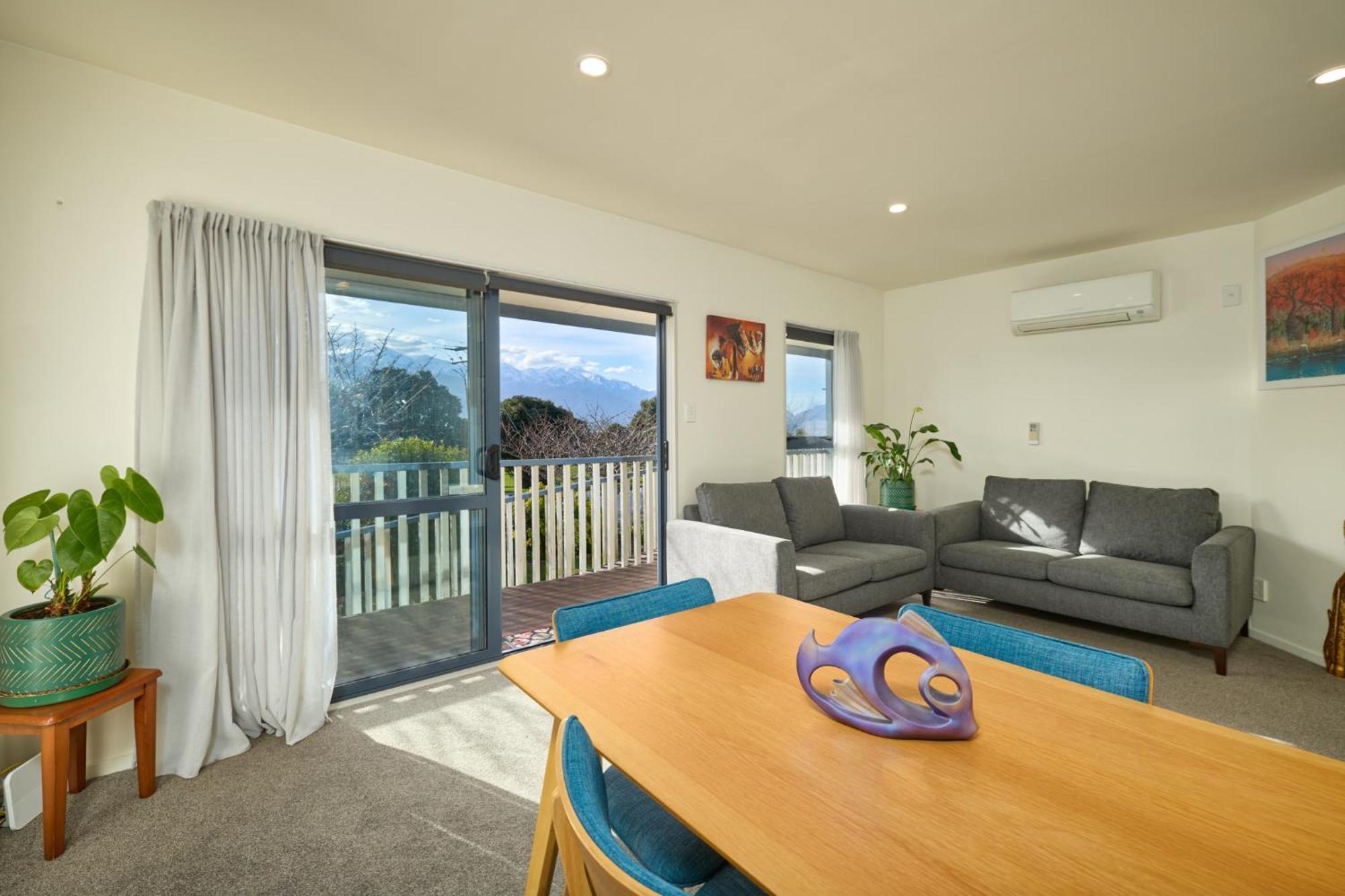 Location With Ocean And Mountain Views Vila Kaikoura Exterior foto