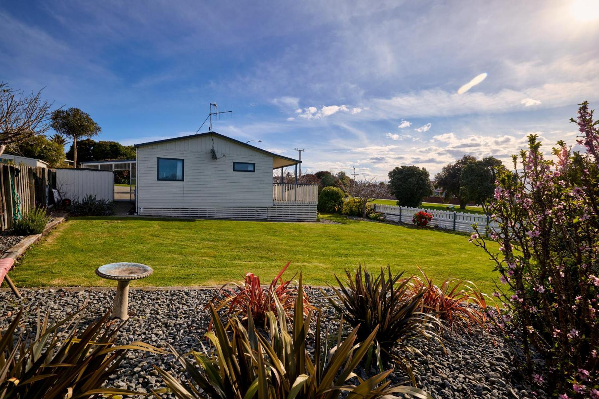 Location With Ocean And Mountain Views Vila Kaikoura Exterior foto