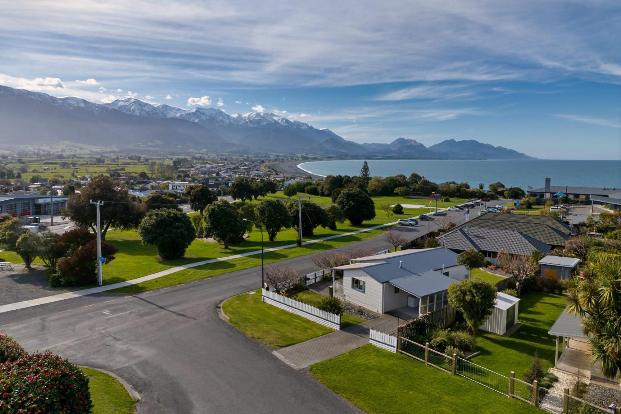 Location With Ocean And Mountain Views Vila Kaikoura Exterior foto