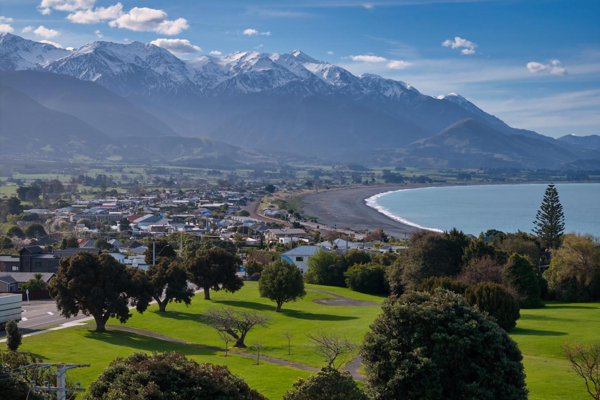 Location With Ocean And Mountain Views Vila Kaikoura Exterior foto